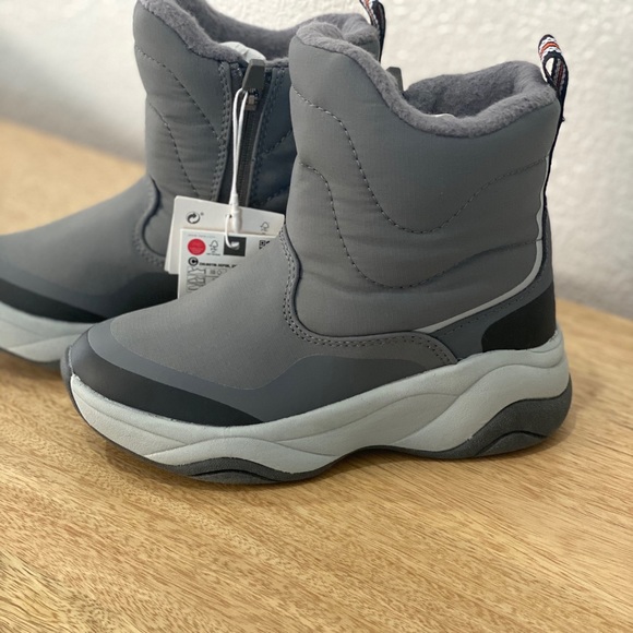 Zara Size 12 Snowboots - Picture 2 of 7